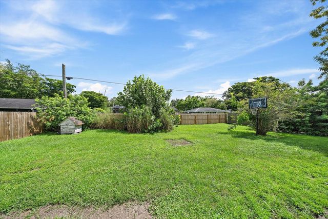 4812 MINK ROAD, Sarasota, FL 34235