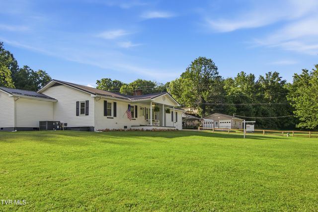 103 Commodore Avenue, Elizabethton, TN 37643