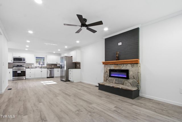 103 Commodore Avenue, Elizabethton, TN 37643