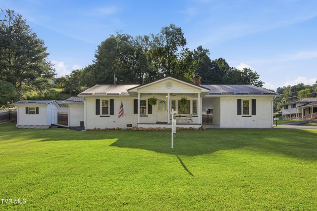 103 Commodore Avenue, Elizabethton, TN 37643
