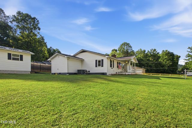 103 Commodore Avenue, Elizabethton, TN 37643
