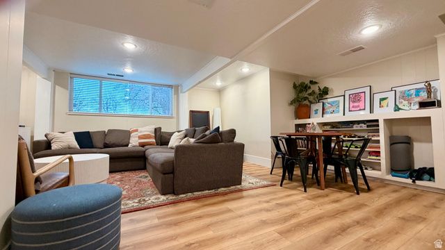 2284 S BRENTWOOD CIR, Salt Lake City, UT 84158