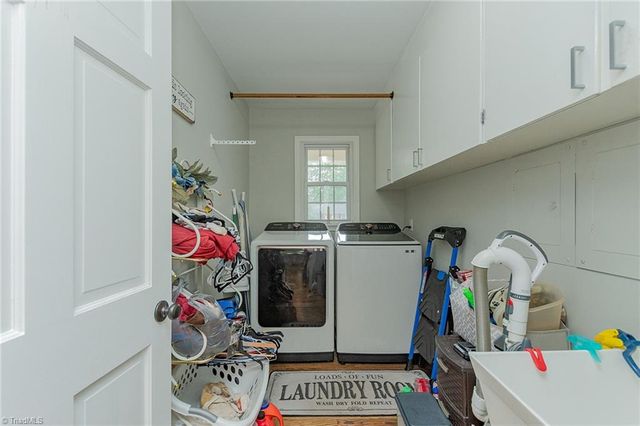 3845 Ranchwood Drive, Clemmons, NC 27012