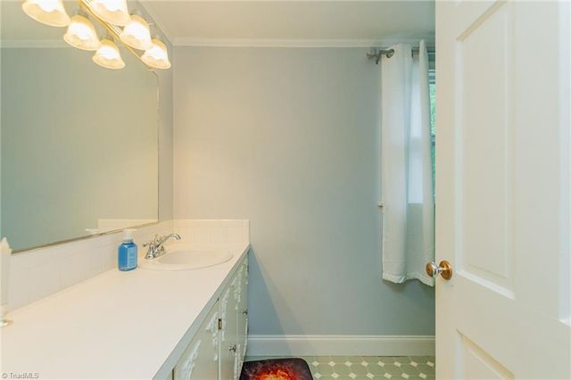 3845 Ranchwood Drive, Clemmons, NC 27012