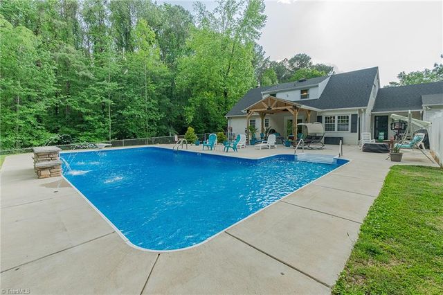 3845 Ranchwood Drive, Clemmons, NC 27012
