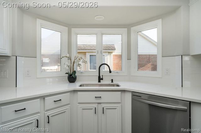 50847 Commons Drive, Macomb, MI 48042