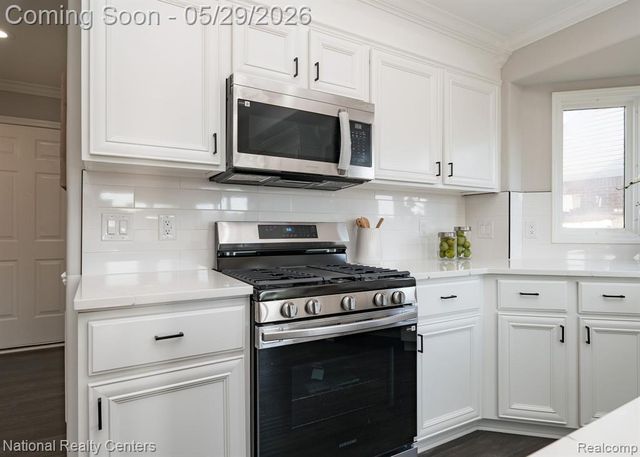 50847 Commons Drive, Macomb, MI 48042