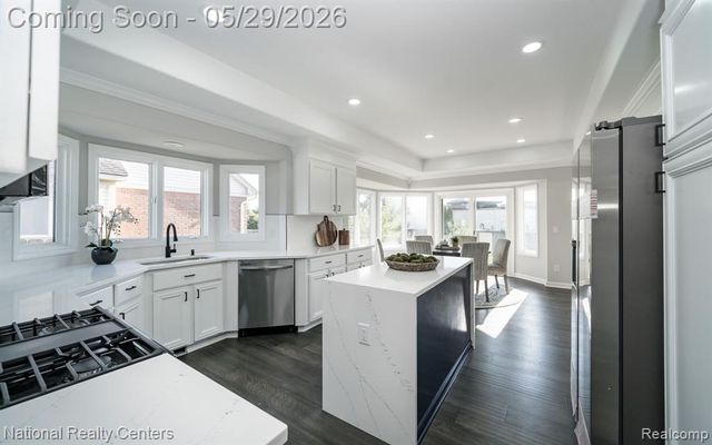 50847 Commons Drive, Macomb, MI 48042