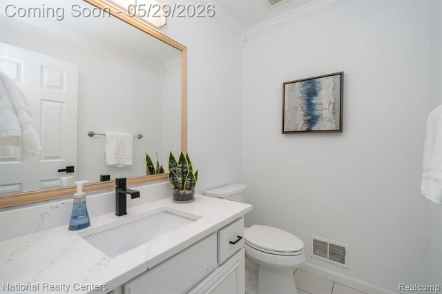 50847 Commons Drive, Macomb, MI 48042