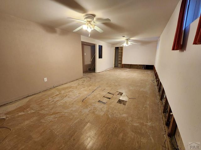 48 Caledonia Rd, Pueblo, CO 81001