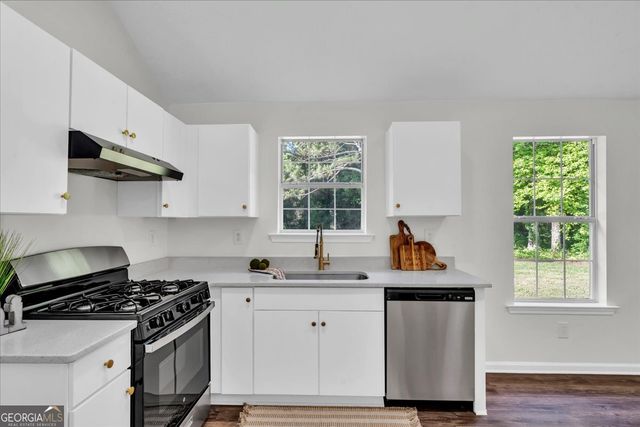 417 Grove Park Drive, Locust Grove, GA 30248