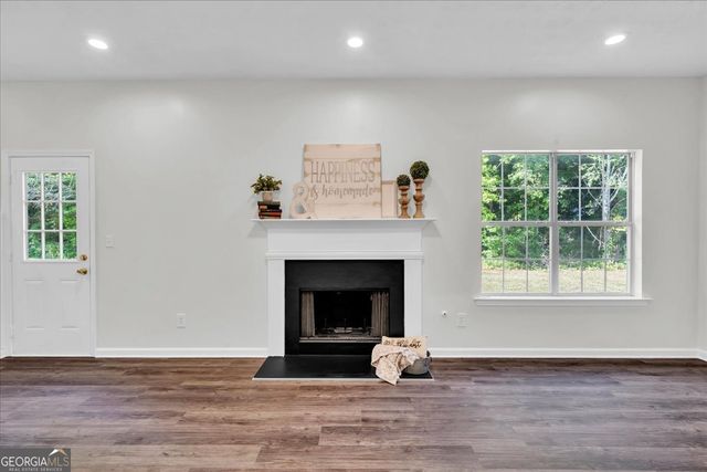 417 Grove Park Drive, Locust Grove, GA 30248