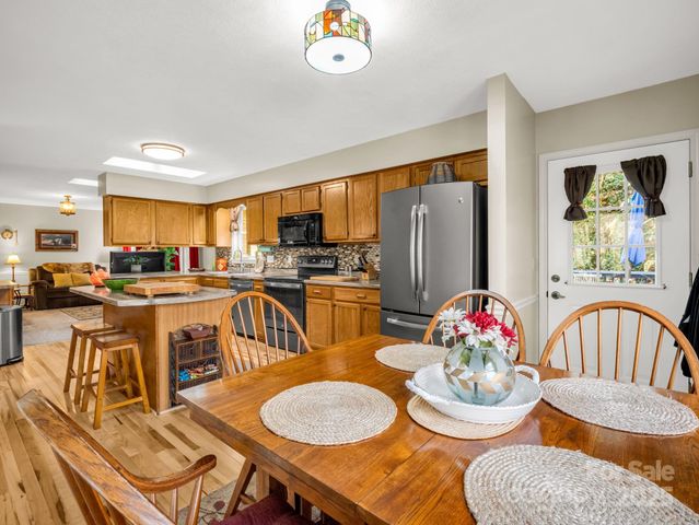 119 Long John Drive, Hendersonville, NC 28791