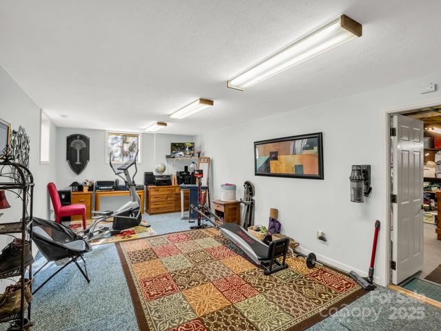 119 Long John Drive, Hendersonville, NC 28791