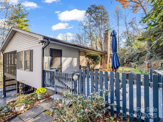 119 Long John Drive, Hendersonville, NC 28791