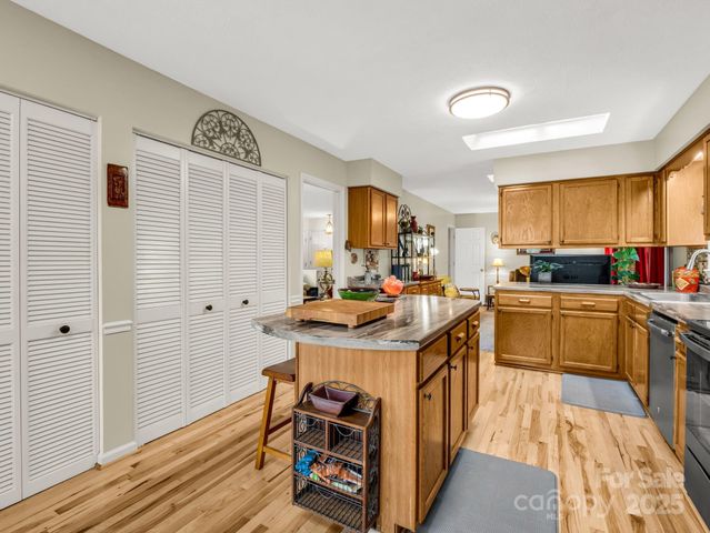 119 Long John Drive, Hendersonville, NC 28791