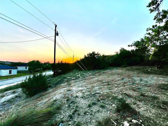 17612 Village DR, Dripping Springs, TX 78620