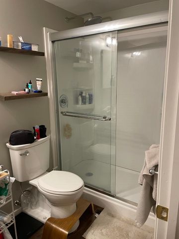 131 Main St Apt 504, Burlington, VT 05401