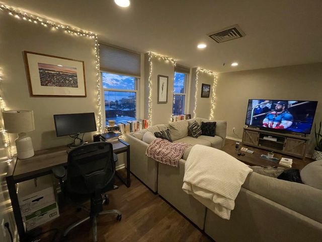 131 Main St Apt 504, Burlington, VT 05401