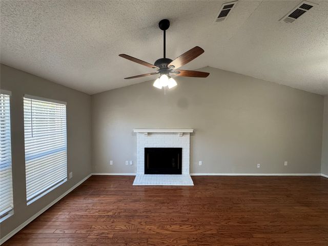 3808 Staghorn Circle S, Fort Worth, TX 76137