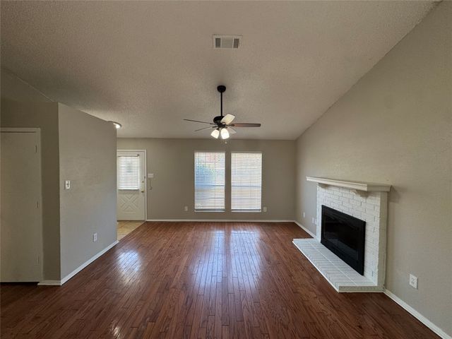 3808 Staghorn Circle S, Fort Worth, TX 76137