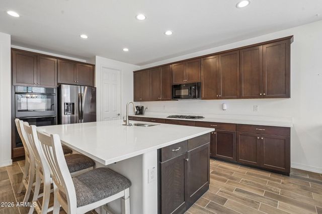 19045 W MERCER Lane, Surprise, AZ 85388