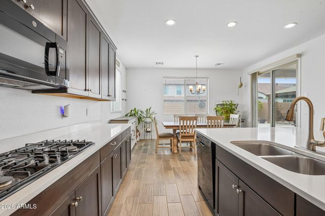 19045 W MERCER Lane, Surprise, AZ 85388