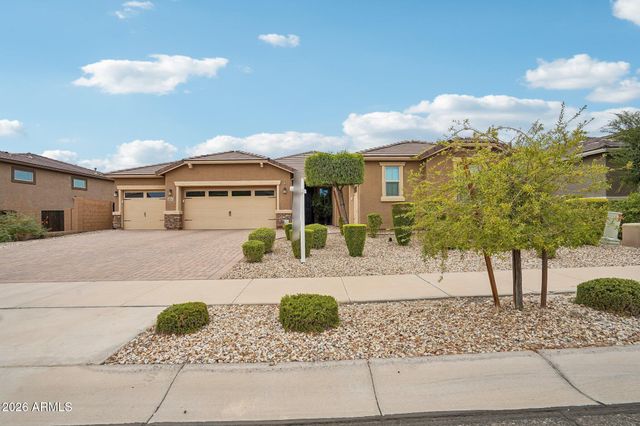 19045 W MERCER Lane, Surprise, AZ 85388