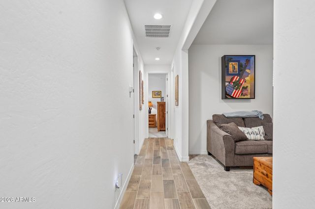19045 W MERCER Lane, Surprise, AZ 85388