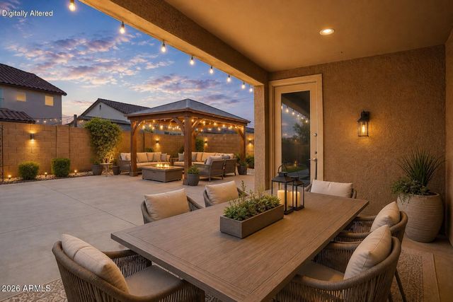 19045 W MERCER Lane, Surprise, AZ 85388