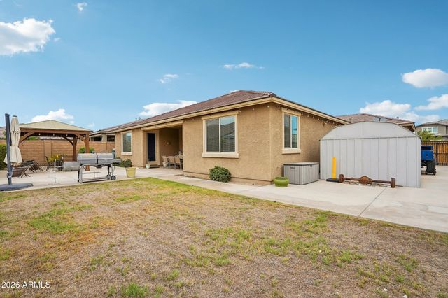19045 W MERCER Lane, Surprise, AZ 85388