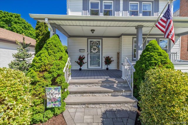 43 Nassau Boulevard, Malverne, NY 11565
