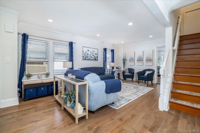 43 Nassau Boulevard, Malverne, NY 11565