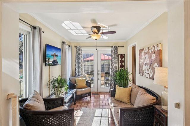 4014 NE Woodridge Drive, Lee's Summit, MO 64064