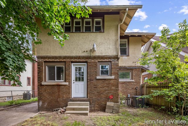 1059 Martin Luther King Junior Street, Grand Rapids, MI 49507