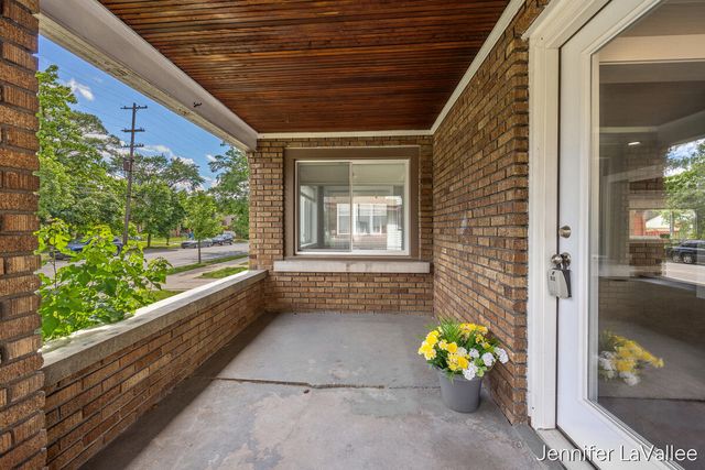 1059 Martin Luther King Junior Street, Grand Rapids, MI 49507
