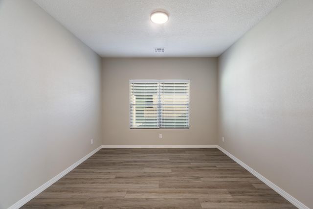 4893 Osha Peak Street SW, Los Lunas, NM 87031