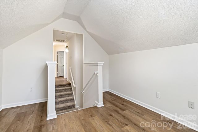 1428 Nature Place, Charlotte, NC 28214