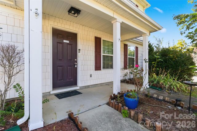 1428 Nature Place, Charlotte, NC 28214