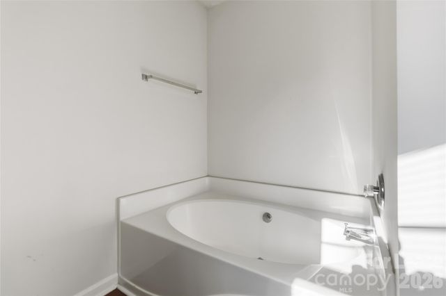 1428 Nature Place, Charlotte, NC 28214