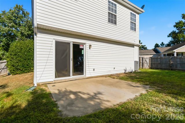 1428 Nature Place, Charlotte, NC 28214