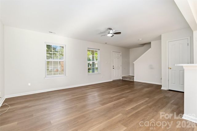 1428 Nature Place, Charlotte, NC 28214
