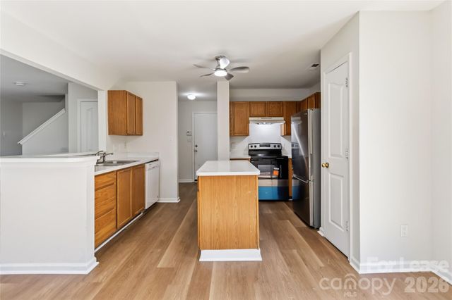 1428 Nature Place, Charlotte, NC 28214