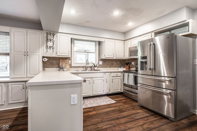 8030 Warbler Way, Indianapolis, IN 46256