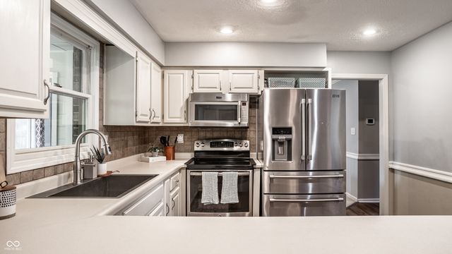 8030 Warbler Way, Indianapolis, IN 46256