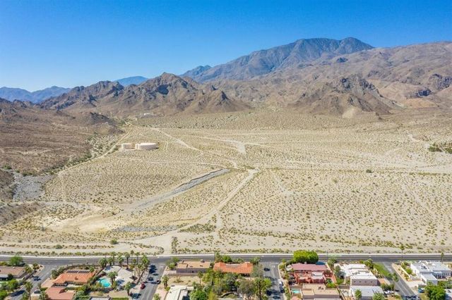 53145 Avenida Martinez, La Quinta, CA 92253