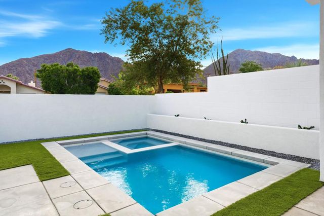 53145 Avenida Martinez, La Quinta, CA 92253