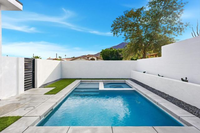 53145 Avenida Martinez, La Quinta, CA 92253