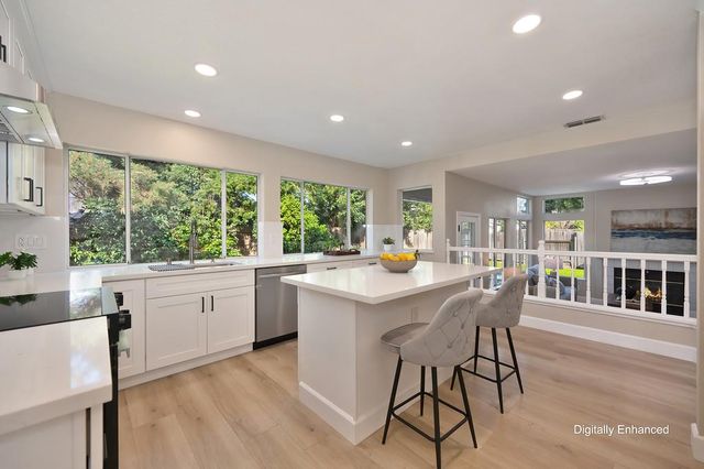 9304 Whittemore Dr, Elk Grove, CA 95624