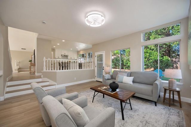 9304 Whittemore Dr, Elk Grove, CA 95624